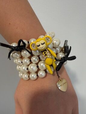 Y2K Era Betsey Johnson Pearl Bracelet with Yellow Monkey